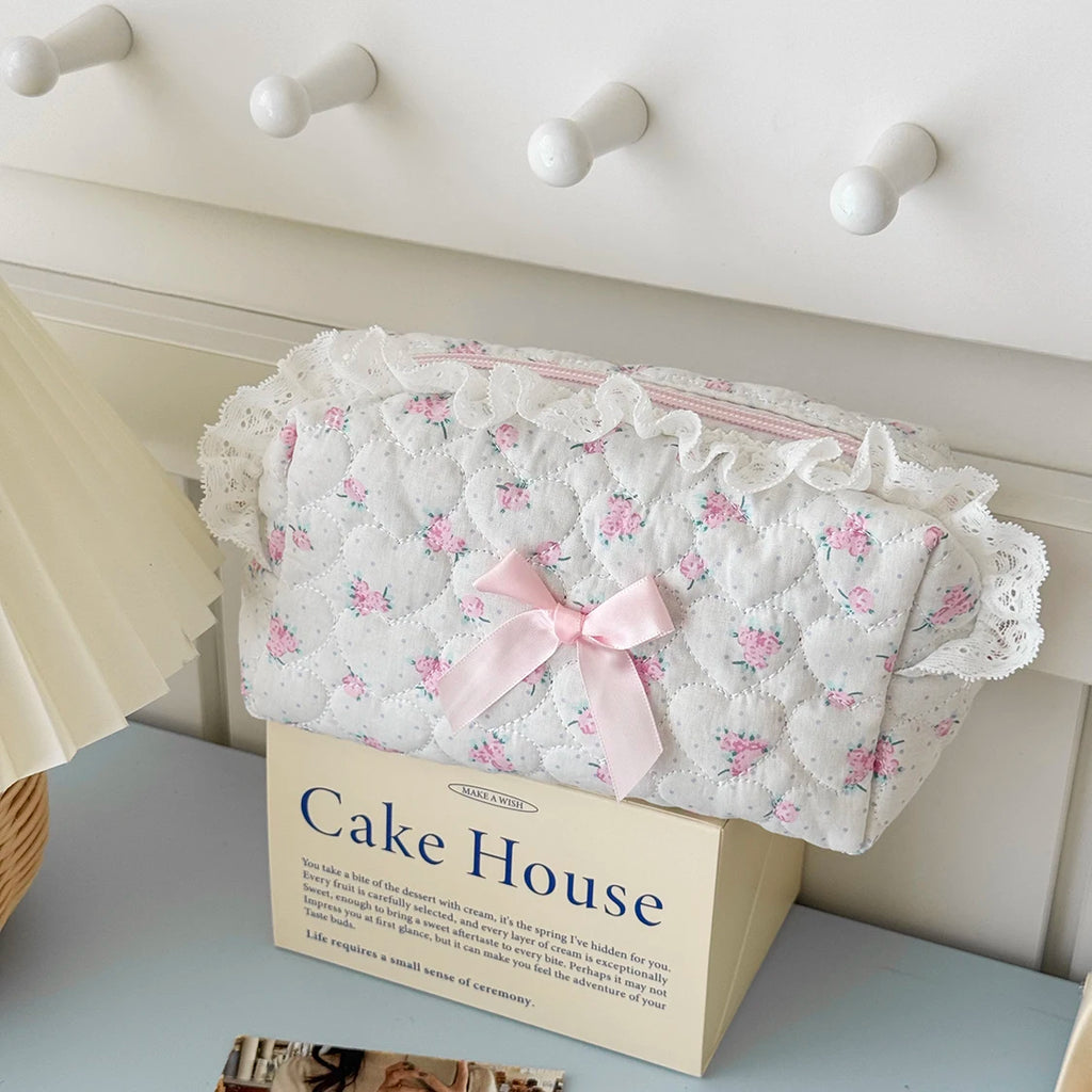 Flower Lace Makeup Bag